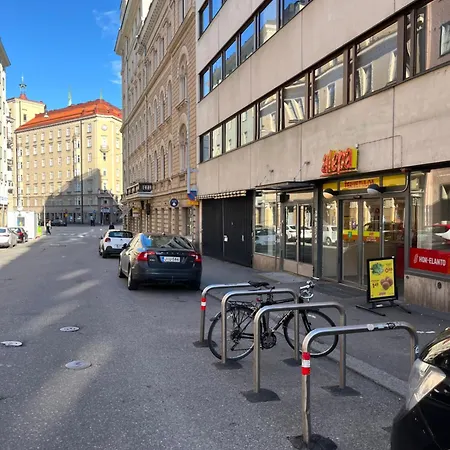 Modern Two-room With Excellent Location In The Heart Of Appartamento Helsinki